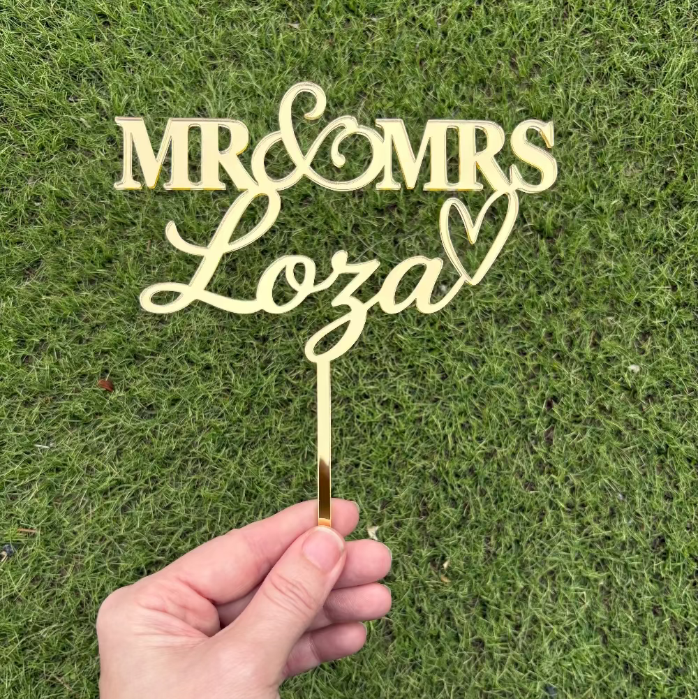 Personalised_wedding_cake_topper_mirror_gold